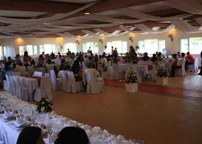 Hagnaya And Restaurant Hotel